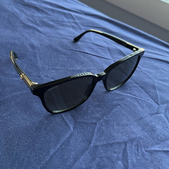 Gucci Sunglasses - Picture 1 of 3